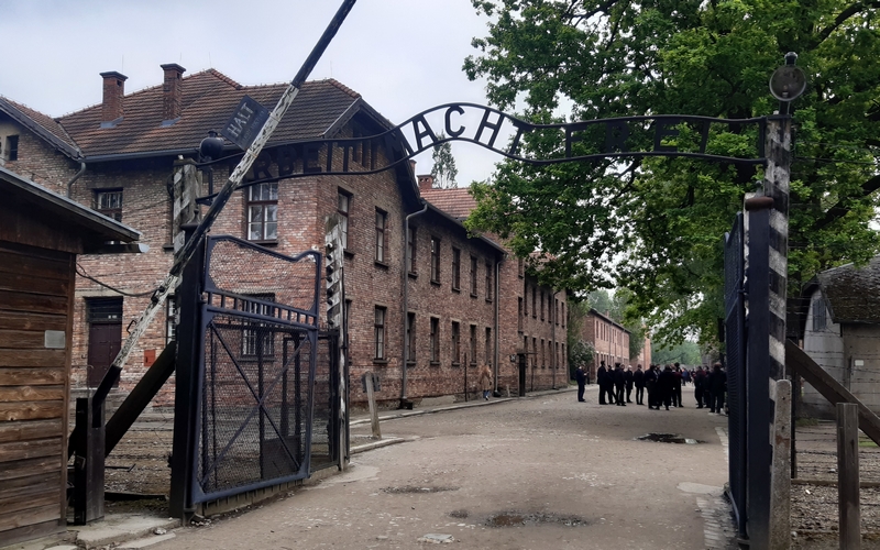 Puolan kiertomatkalla Auchwitz. Samimatkat Joensuusta
