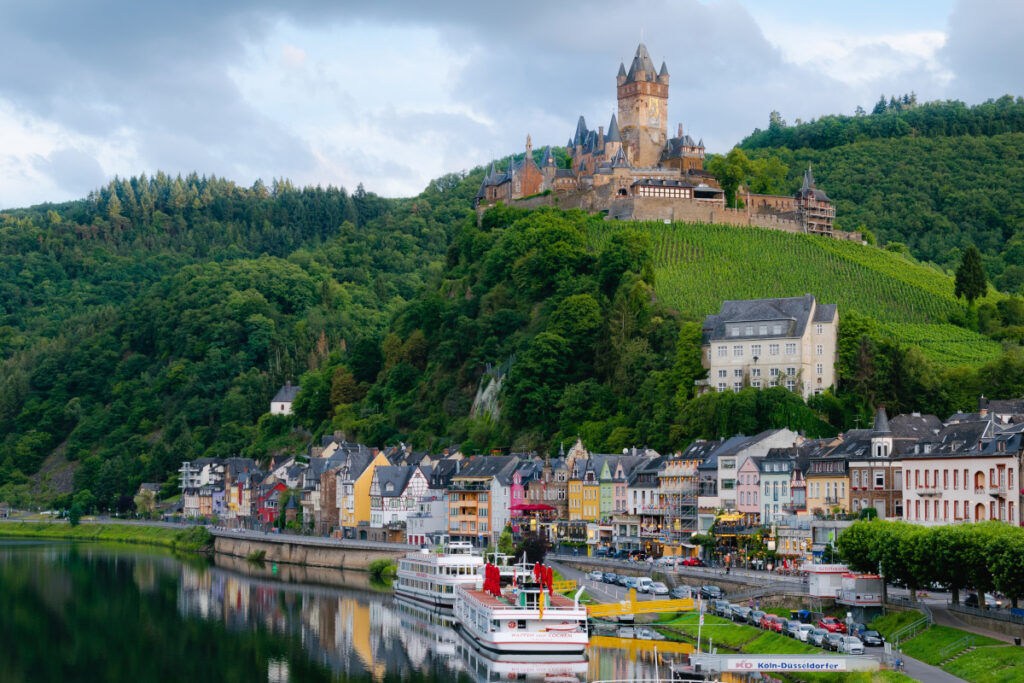 Risteilymatkat mukavasti Itä-Suomesta. Reichsburgin linna ja Cochem kohteina Samimatkat