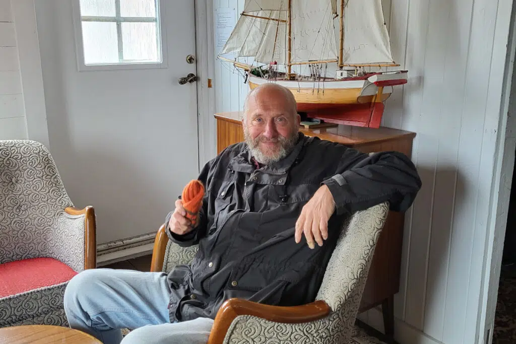 Samimatkat, matkaan mukavasti kotikulmilta, Lofoottien kiertomatka, oppaamme Lauri Pietikäinen Tinden-saarella.