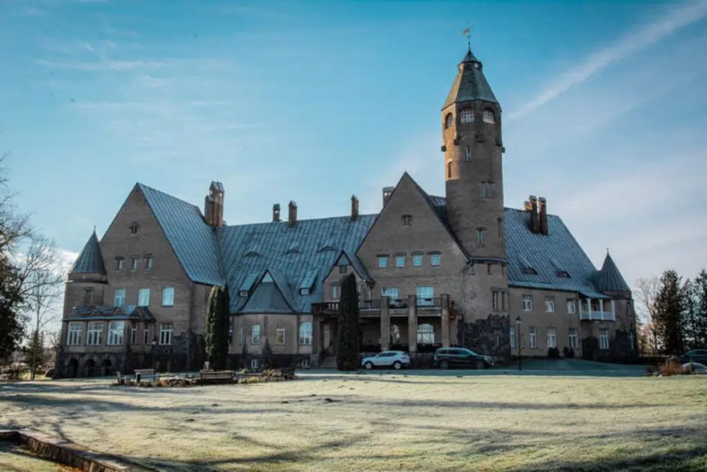 Wagenküllin linna Riika matkat Itä-Suomesta Samimatkat