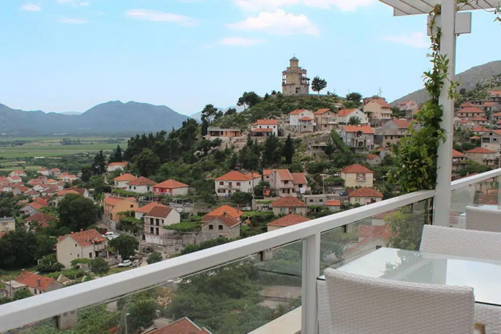 Samimatkat-valmismatkat, Montenegron matkat